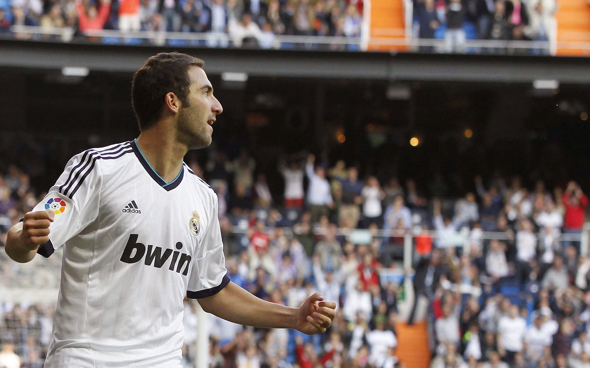 庞蒂冲线瞬间引爆现场气氛，庞蒂斯克